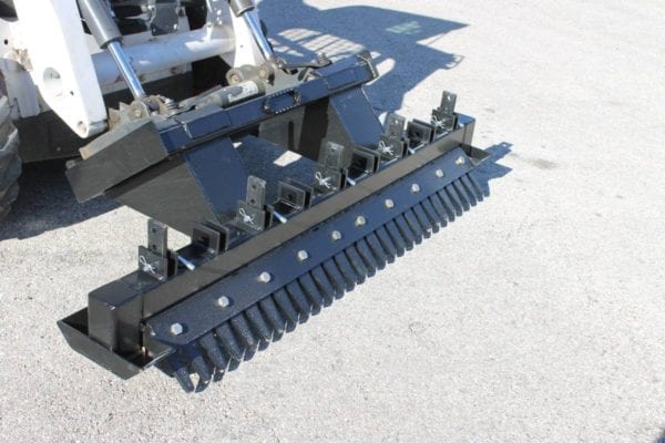 IDT Landscape Finishing Rake With Rippers