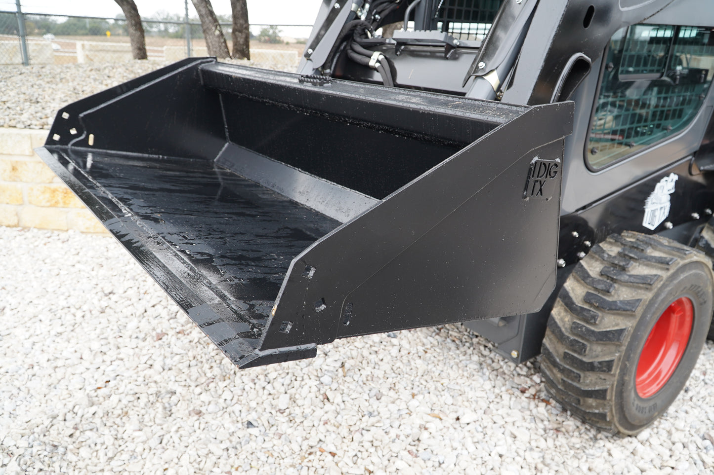 IDT Bucket Smooth HD