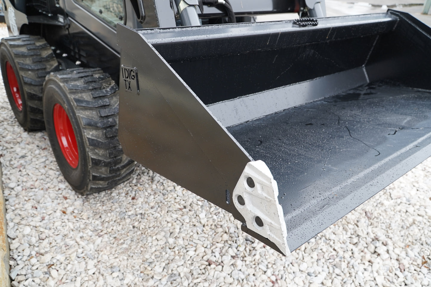 IDT Bucket Smooth HD