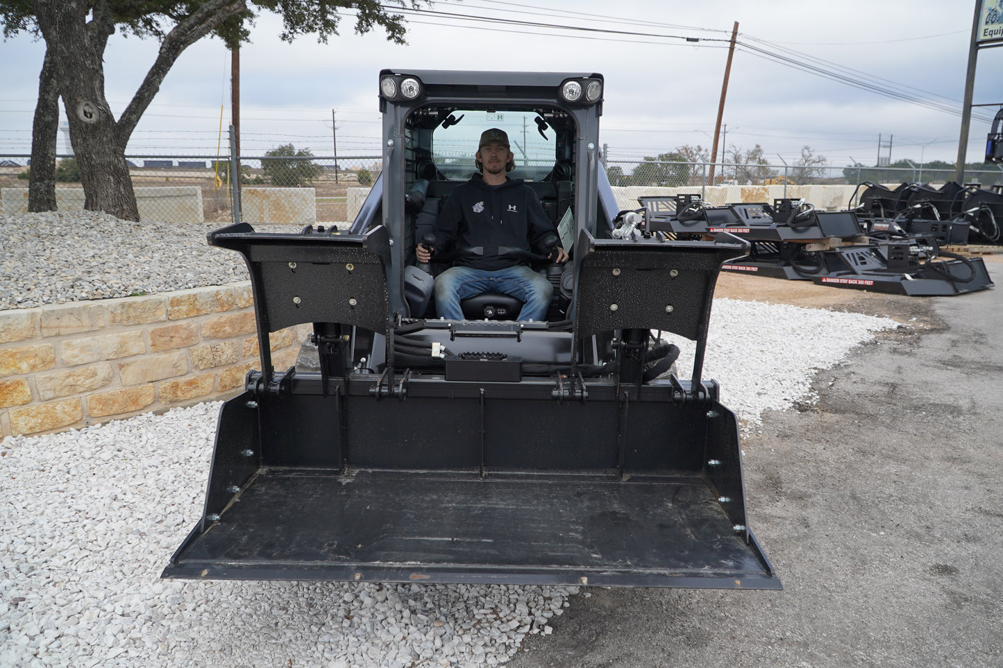 72" - IDT Heavy Duty Grapple Bucket Skid Steer Attachment