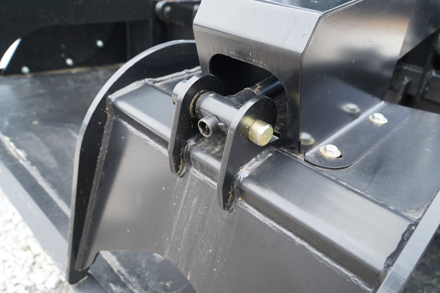 72" - IDT Heavy Duty Grapple Bucket Skid Steer Attachment