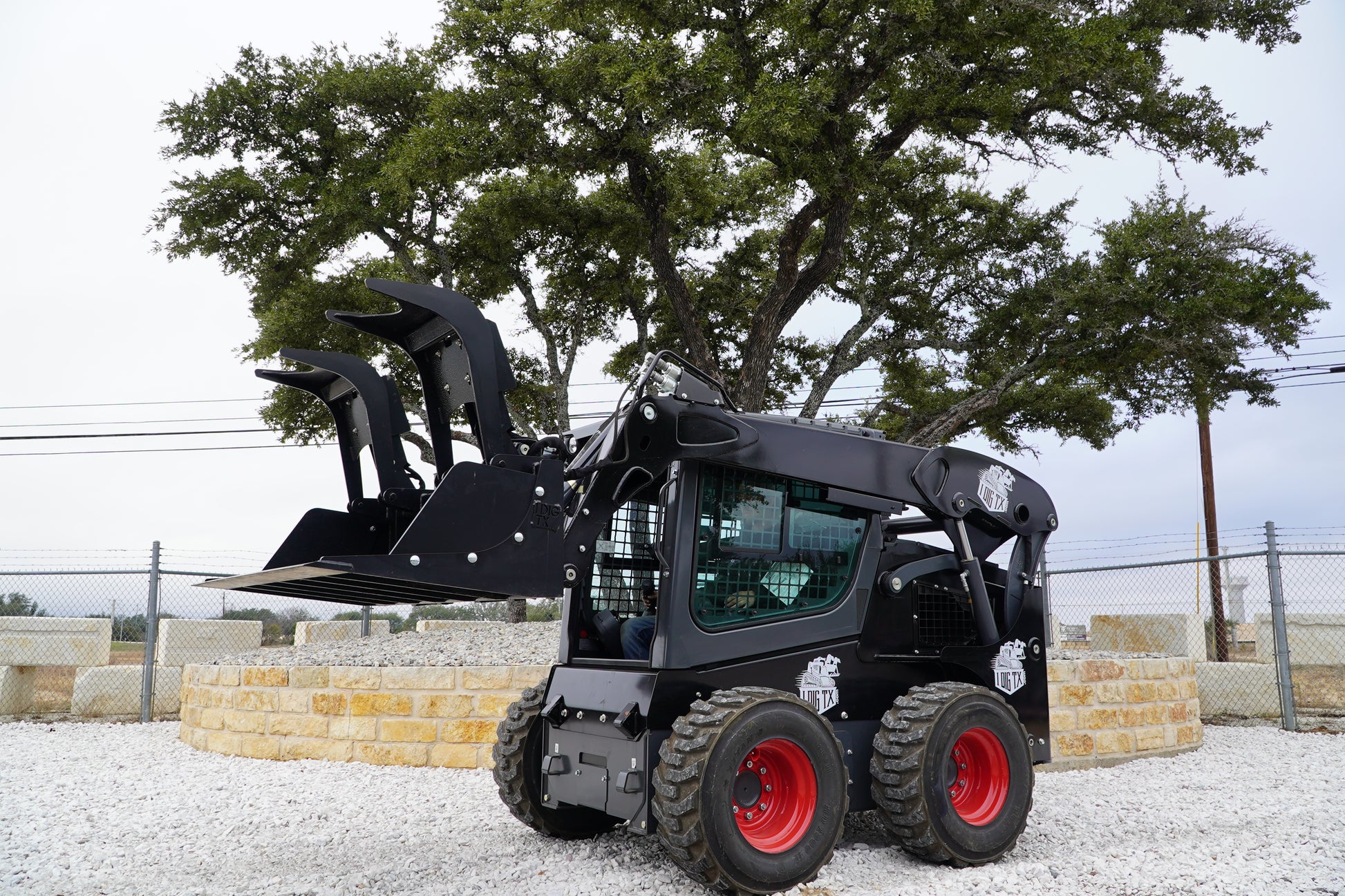 72" - IDT Heavy Duty Grapple Bucket Skid Steer Attachment