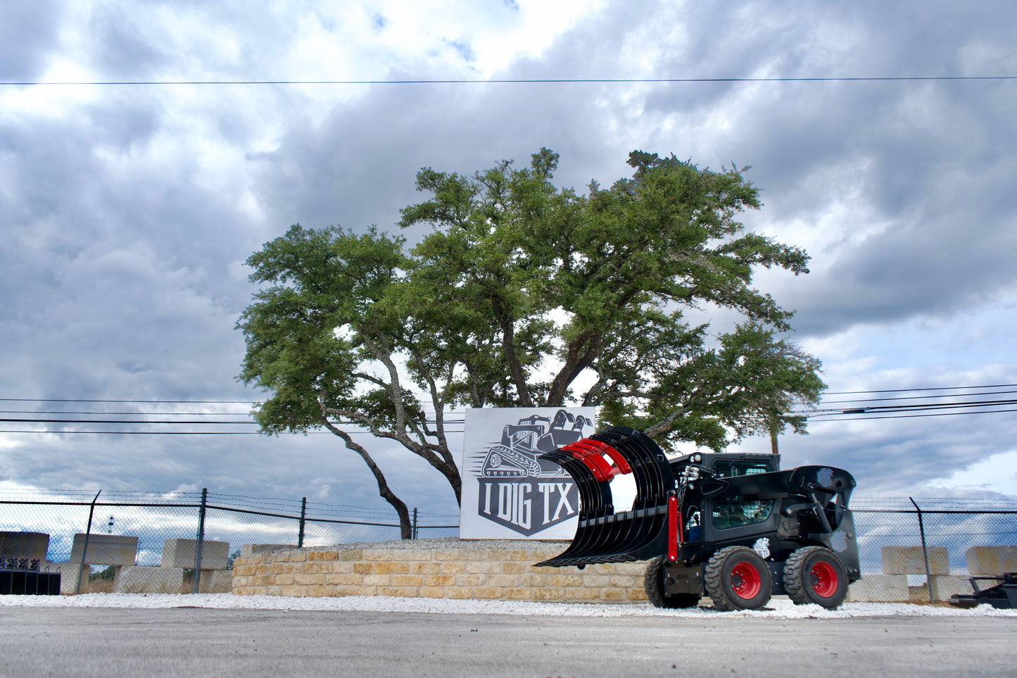 AMFG King Kong 96" Brush Grapple Skid Steer Attachment