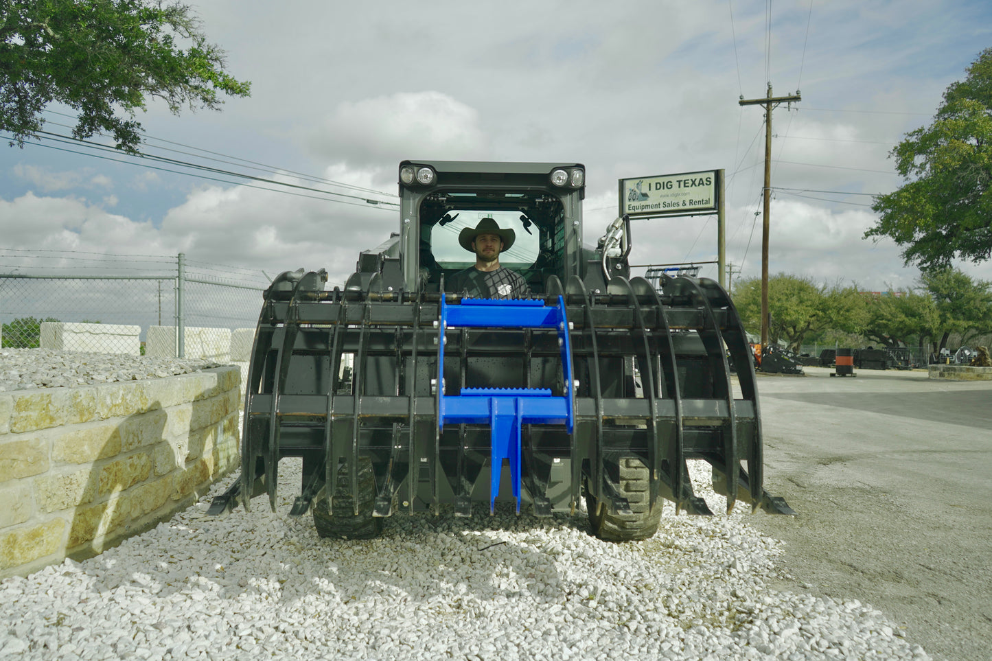 AMFG Engage Brush Grapple