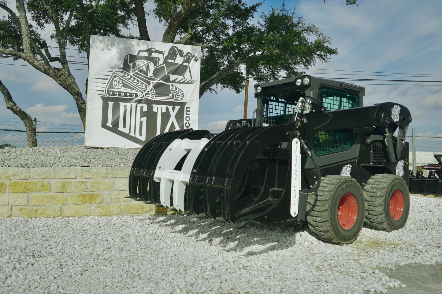 AMFG Engage Brush Grapple