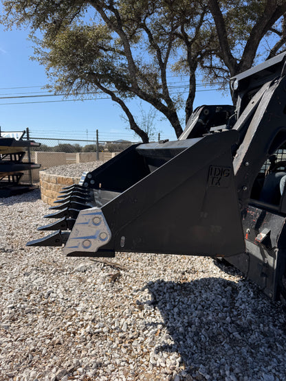 IDT Bucketzilla Track Loader Tooth Bucket
